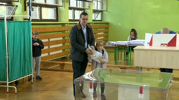 Urne aperte per le amministrative in Polonia Urne aperte per le amministrative in Polonia