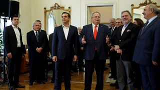 Ελλάδα: Πολιτικές αναταράξεις από τις εξελίξεις στα Σκόπια