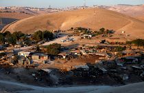 İsrail Batı Şeria'daki bedevi köyünün yıkımını erteledi 