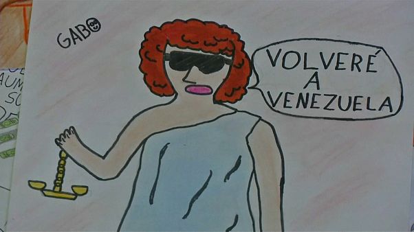 Un niño retrata la crisis venezolana en sus dibujos Un niño retrata la crisis venezolana en sus dibujos