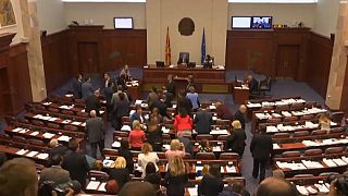 Macedonia, dal Parlamento ok per il cambio di nome