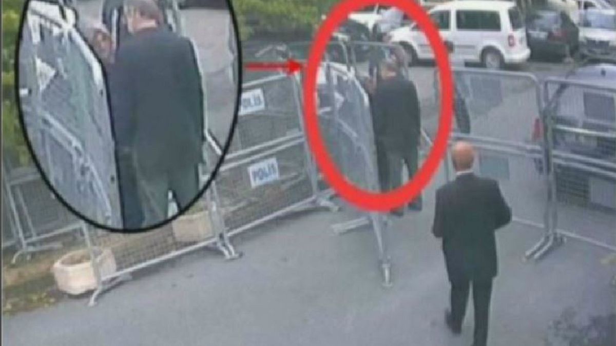 Watch: Jamal Khashoggi enters the Saudi consulate