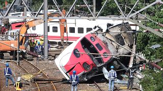 18 muertos y unos 190 heridos en un trágico accidente de tren en Taiwán