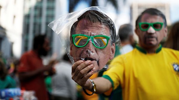 Brasilien vor Stichwahl: Protestwähler und "Fake-News"-Vorwürfe Brasilien vor Stichwahl: Protestwähler und "Fake-News"-Vorwürfe