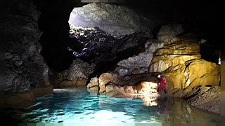 Çin'de 6.7 milyon metreküp hacminde dev mağara keşfedildi