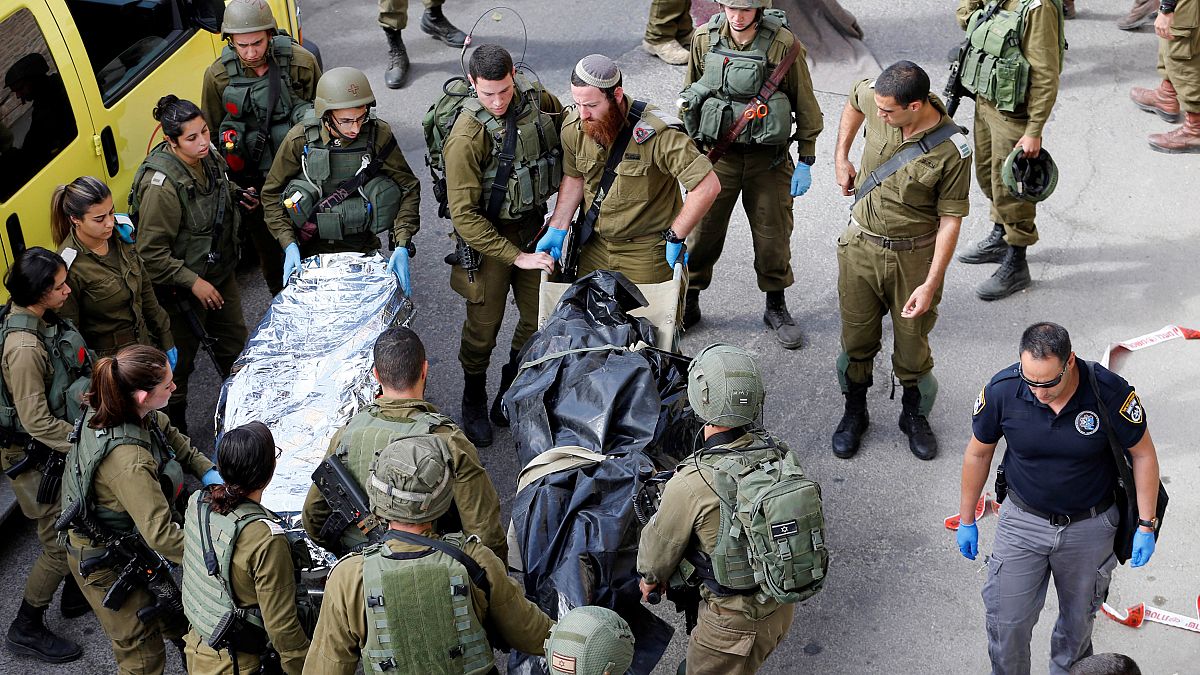 Palestiniano abatido depois de esfaquear soldado israelita