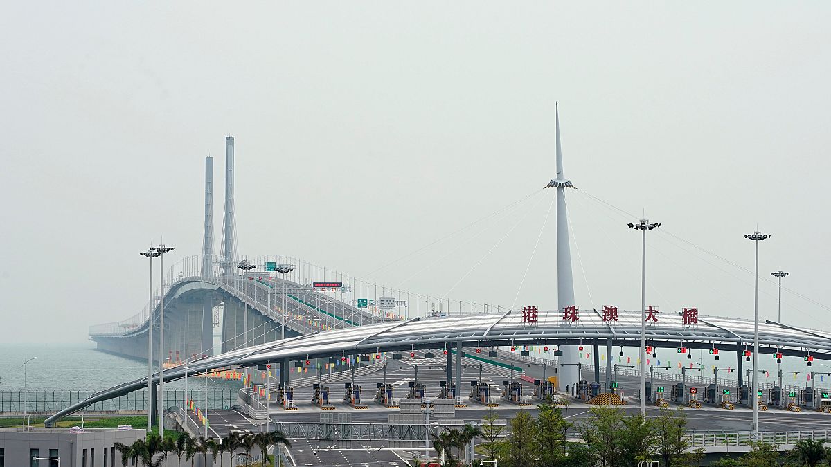 Felavatták a világ leghosszabb tengeri hídját