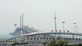 Dünyanın en uzun köprüsü Çin'de açıldı: Geçiş ücreti 21 dolar