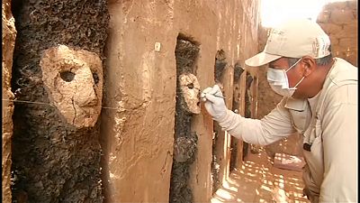 شاهد: العثور على منحوتات خشبية شمال بيرو يعود تاريخها لما قبل 800 عام 