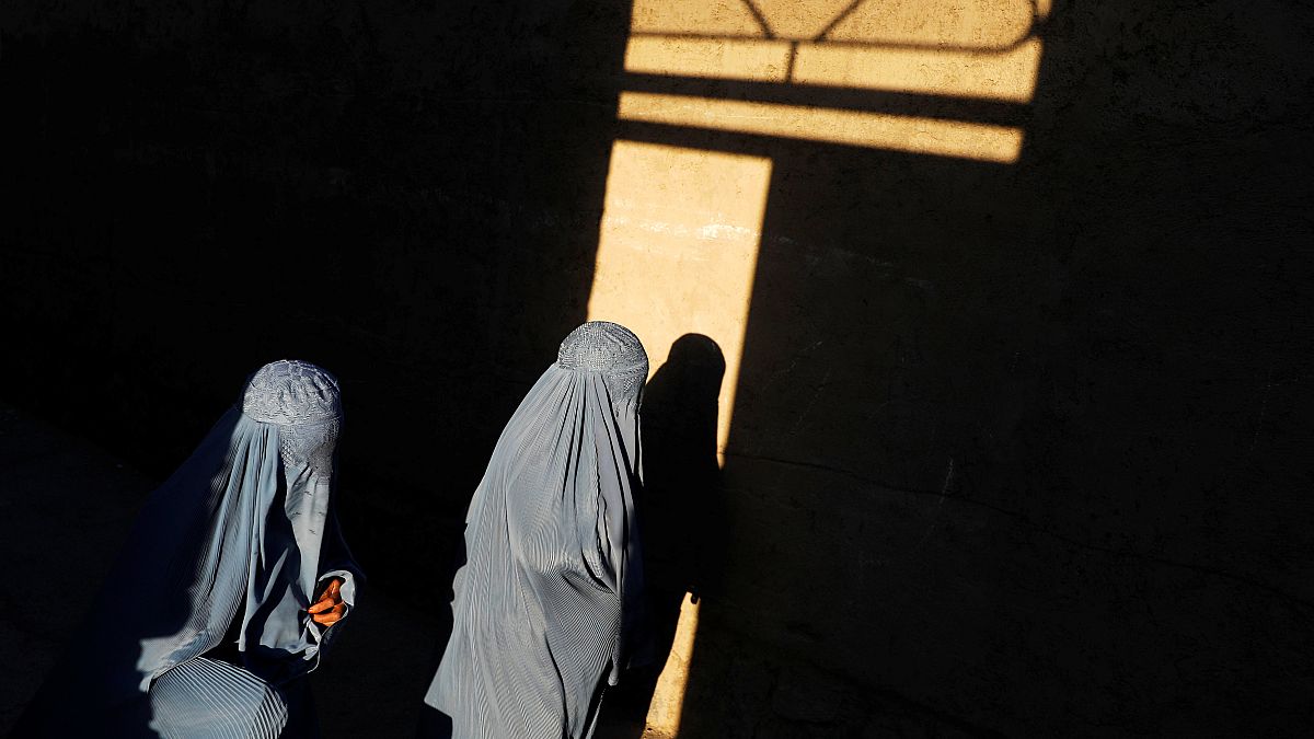 BM'den Fransa'ya burka yasağını kaldır çağrısı: İnsan haklarına aykırı