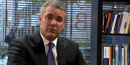 Iván Duque: "A solução não passa por uma resposta militar. Isso é o que o ditador quer"