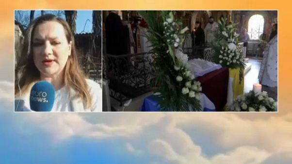 CoComienzan los funerales en memoria de las víctimas de los incendios de Grecia CoComienzan los funerales en memoria de las víctimas de los incendios de Grecia