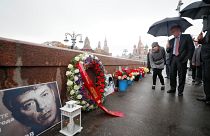 Джон Болтон у места убийства Бориса Немцова