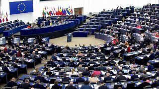Eurodeputados votam em Estrasburgo