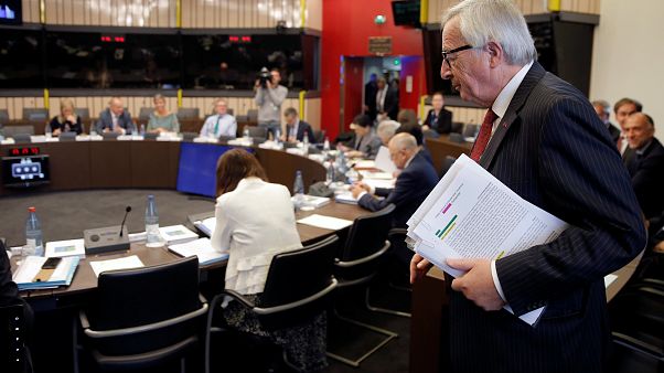 La Commission rejette le budget italien, une première dans l'UE La Commission rejette le budget italien, une première dans l'UE