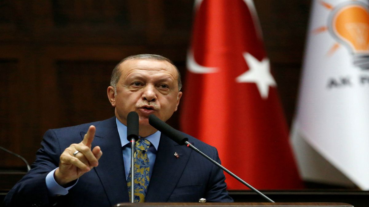 إردوغان يعزي عائلة خاشقجي هاتفياً ويطالب بمعرفة من أمر بقتله بـ"وحشية"