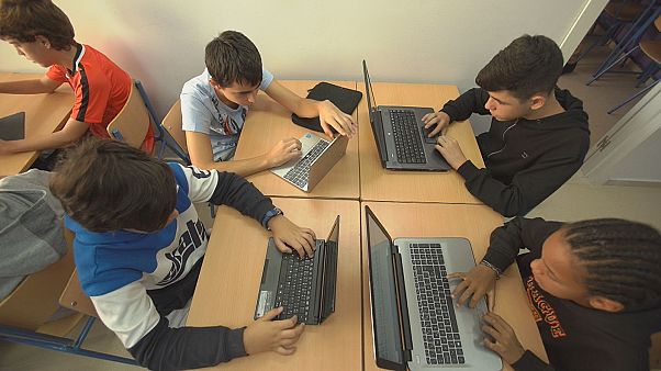 Plataforma gratuita Selfie ajuda escolas europeias na área das tecnologias Plataforma gratuita Selfie ajuda escolas europeias na área das tecnologias