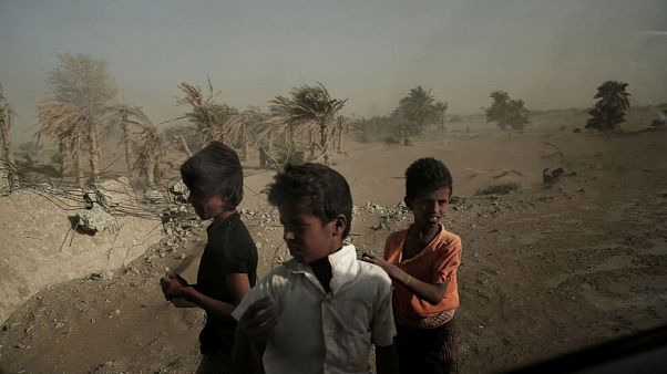 زيارة مفاجئة للرئيس هادي إلى أمريكا وتحذير أممي من أن اليمن على شفا ثالث مجاعة في القرن العشرين زيارة مفاجئة للرئيس هادي إلى أمريكا وتحذير أممي من أن اليمن على شفا ثالث مجاعة في القرن العشرين
