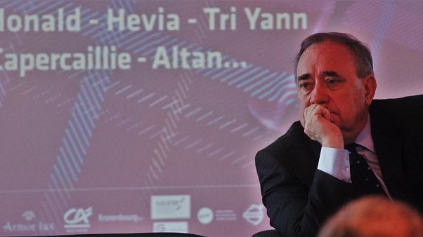 Scozia: l'ex primo ministro Salmond accusato di molestie Scozia: l'ex primo ministro Salmond accusato di molestie
