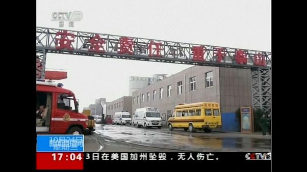 Cina: corsa contro il tempo per salvare i minatori intrappolati Cina: corsa contro il tempo per salvare i minatori intrappolati