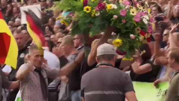 Mais protestos pró e anti-imigração na Alemanha Mais protestos pró e anti-imigração na Alemanha
