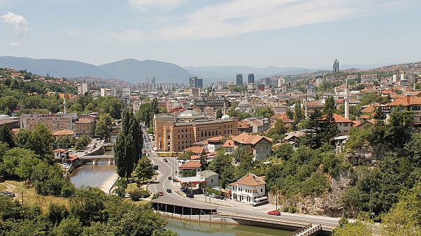 Schon 10.000 Follower: Facebook-Gruppe in Bosnien will beim Auswandern helfen Schon 10.000 Follower: Facebook-Gruppe in Bosnien will beim Auswandern helfen