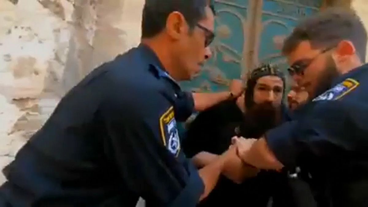 Jerusalem: Auseinandersetzung zwischen Priestern und Polizei