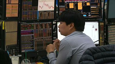 Zuhannak az ázsiai részvények is