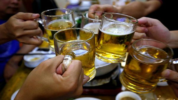 گرم شدن زمین و خوشحالی آبجو سازان از افزایش سود گرم شدن زمین و خوشحالی آبجو سازان از افزایش سود