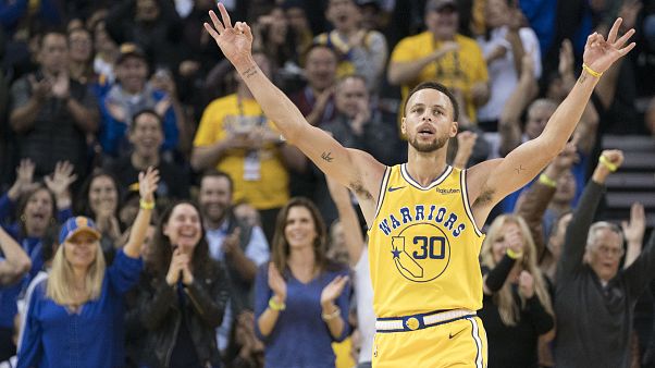 Stephen Curry fait parler la poudre Stephen Curry fait parler la poudre