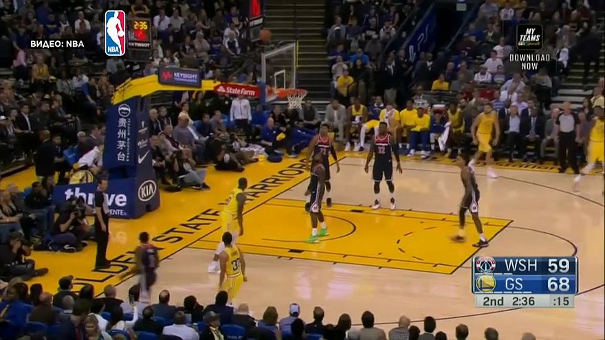 Stephen Curry, provavelmente o melhor lançador da história Stephen Curry, provavelmente o melhor lançador da história