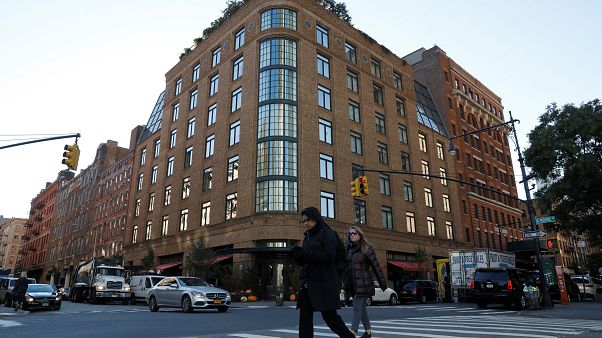 Здание Tribeca Film Center, где расположен ресторан Роберта де Ниро Здание Tribeca Film Center, где расположен ресторан Роберта де Ниро