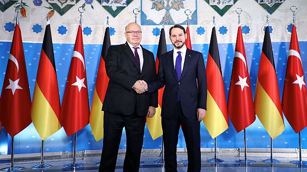 Almanya ekonomi bakanı: Alman şirketler Türkiye'de güvende hissetmediklerini söylüyor Almanya ekonomi bakanı: Alman şirketler Türkiye'de güvende hissetmediklerini söylüyor