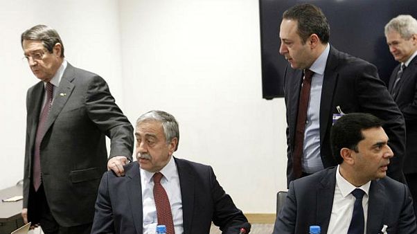 Συνάντηση Αναστασιάδη - Ακιντζί για το Κυπριακό Συνάντηση Αναστασιάδη - Ακιντζί για το Κυπριακό