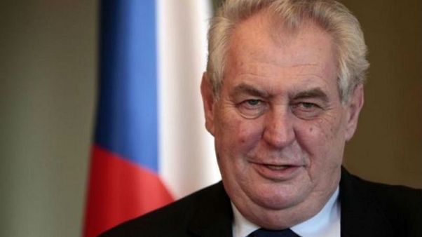 Çekya Devlet Başkanı Zeman'dan gazetecilere çirkin şaka: Sizi Suudi konsolosluğunda ağırlayacağım Çekya Devlet Başkanı Zeman'dan gazetecilere çirkin şaka: Sizi Suudi konsolosluğunda ağırlayacağım