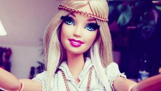 La Barbie "fascionista" vota a Bolsonaro en Instagram