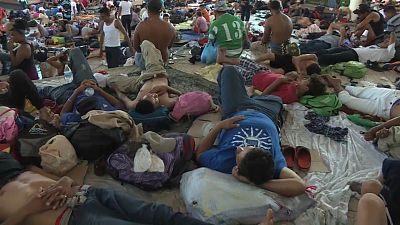 Migranti: 800 soldati USA a confine con il Messico