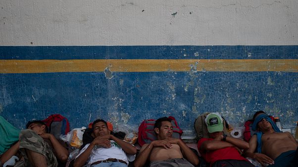 Karawane: Mexikanische Regierung bietet Migranten Asyl an Karawane: Mexikanische Regierung bietet Migranten Asyl an
