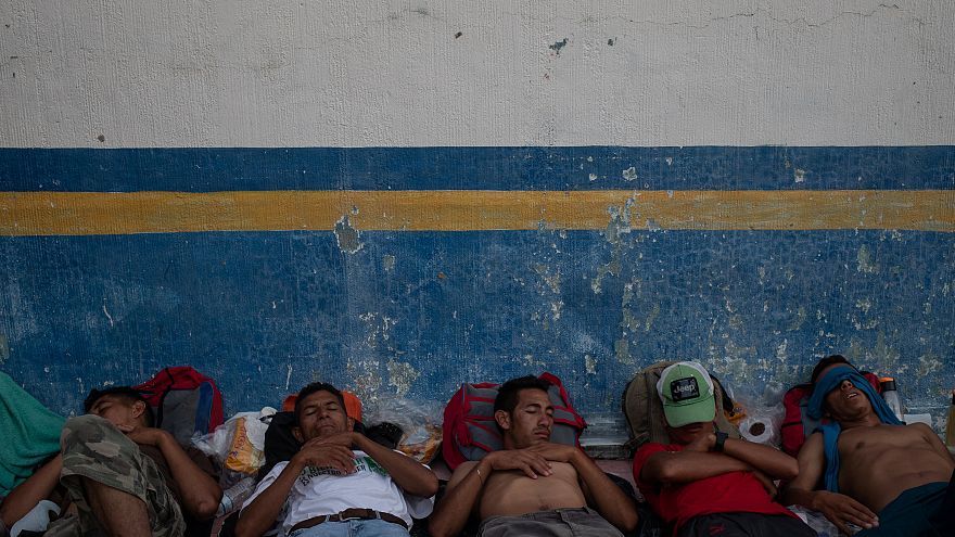Enrique Penã Nieto "oferece" opções para refrear chegada de caravana de migrantes aos EUA