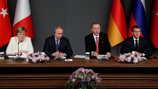 اردوغان: ایران را در جریان گامهایی که در سوریه بر میداریم خواهیم گذاشت اردوغان: ایران را در جریان گامهایی که در سوریه بر میداریم خواهیم گذاشت