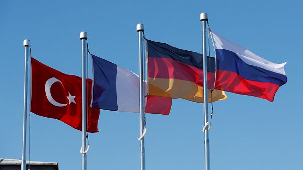 Ερντογάν: Ζήτησε τον σχηματισμό συνταγματικής επιτροπής για τη Συρία Ερντογάν: Ζήτησε τον σχηματισμό συνταγματικής επιτροπής για τη Συρία