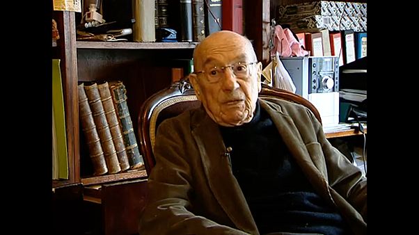 Cumhuriyet'in 13'üncü yılında Atatürk'ün İngiltere Kralı Edward ile görüşmesi: Cahit Kayra anlatıyor Cumhuriyet'in 13'üncü yılında Atatürk'ün İngiltere Kralı Edward ile görüşmesi: Cahit Kayra anlatıyor