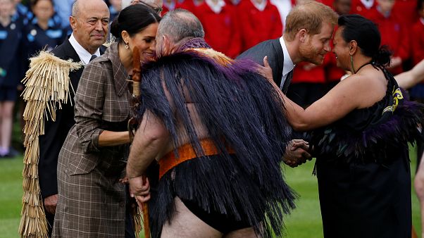 Watch: Harry and Meghan rub noses in traditional Maori greeting Watch: Harry and Meghan rub noses in traditional Maori greeting