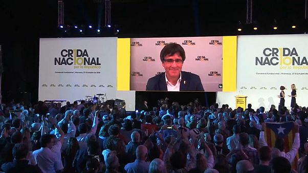 Catalogna: Puigdemont lancia il nuovo partito "Crida" Catalogna: Puigdemont lancia il nuovo partito "Crida"