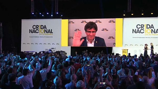Puigdemont quer independentistas unidos no 'Crida Nacional' Puigdemont quer independentistas unidos no 'Crida Nacional'