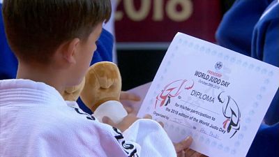 Segundo Dia do Grand Slam de Abu Dhabi: atletas celebram a amizade no Dia Mundial do Judo