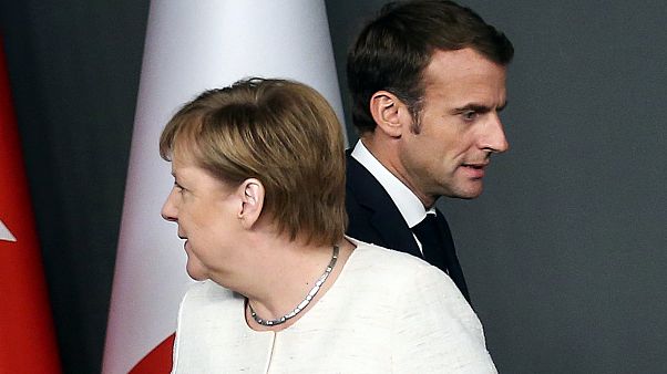 Macron y Merkel se reúnen para hablar de Europa Macron y Merkel se reúnen para hablar de Europa