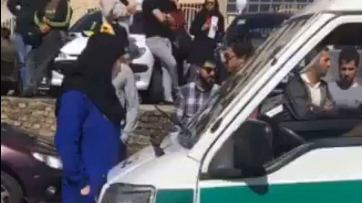 واکنش پلیس تهران به ماجرای سوهانک: دختری جلو خودرو گشت آمد و راننده ترمز کرد