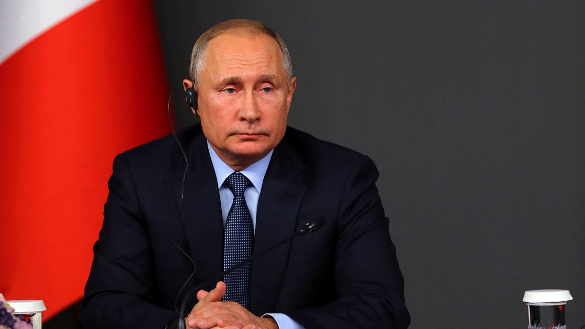 بوتين قد يبحث انسحاب أمريكا من الاتفاق النووي مع ترامب في باريس