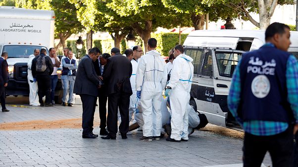 Επίθεση αυτοκτονίας στην Τύνιδα Επίθεση αυτοκτονίας στην Τύνιδα